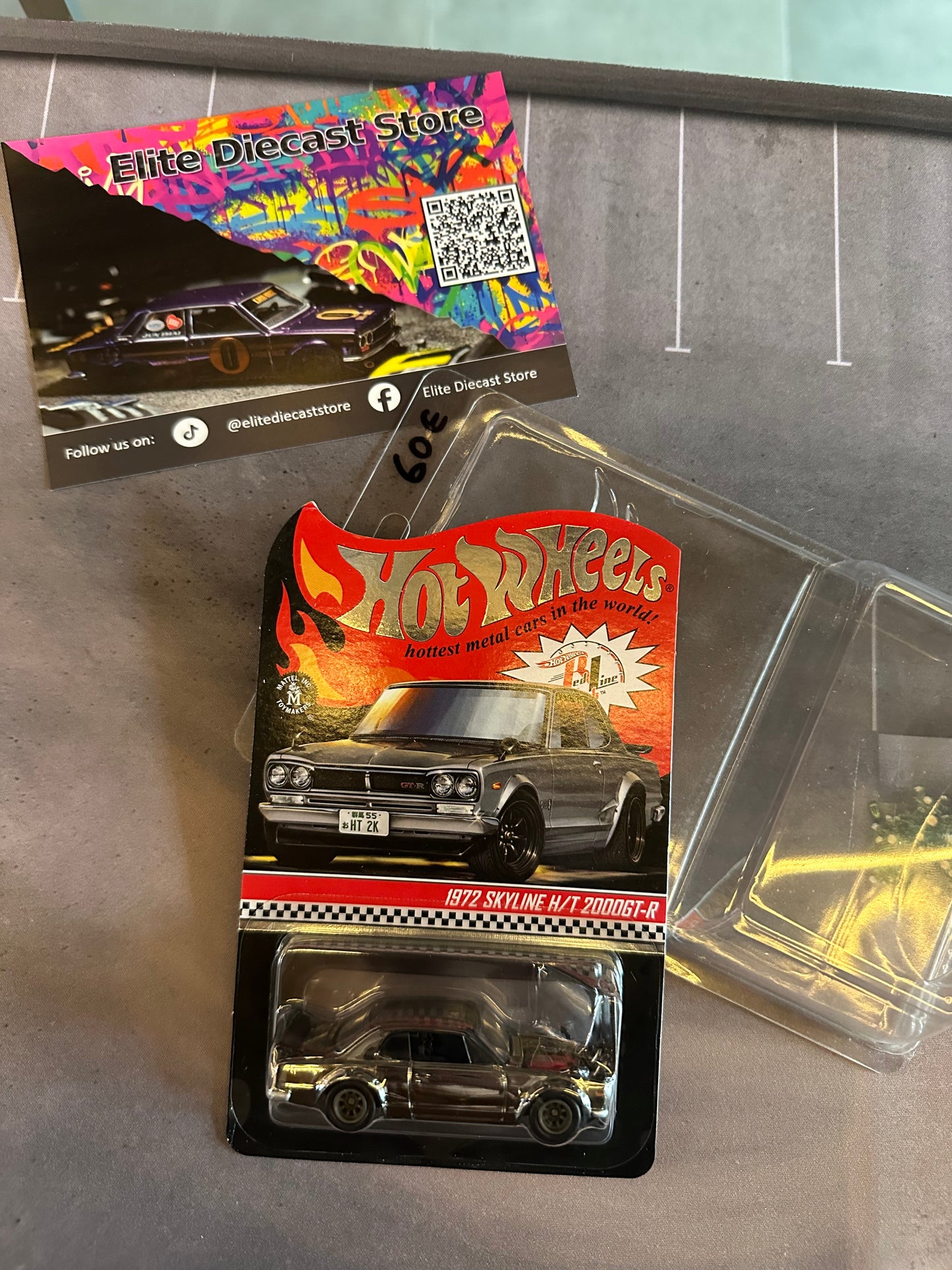 HotWheels Collector Edition 1972 SKYLINE H/T 2000GT-R Spectraflame Chrome