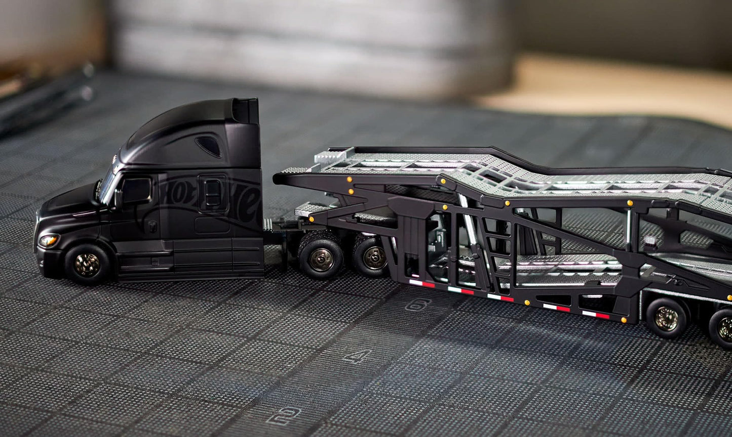 Hot Wheels Freightliner Cascadia Black