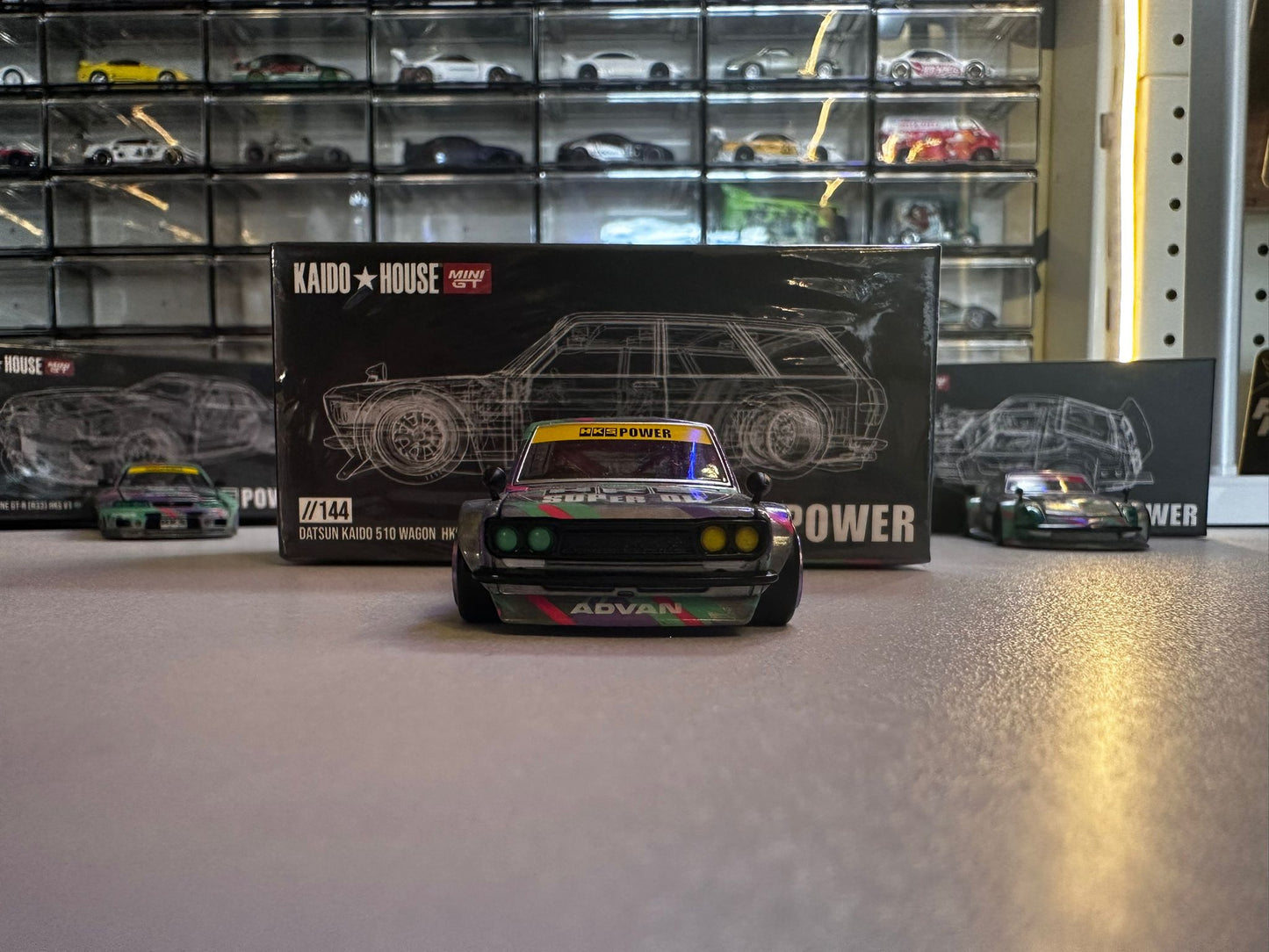 CHASE - Kaido House x MiniGT - Datsun Kaido 510 Wagon HKS V1