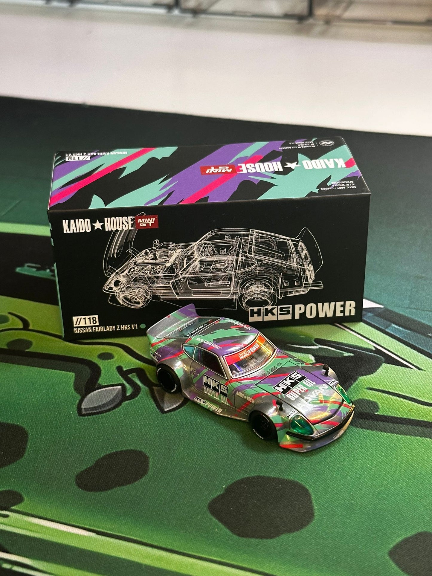 CHASE - Kaido House x MiniGT - Nissan Fairlady Z HKS V1